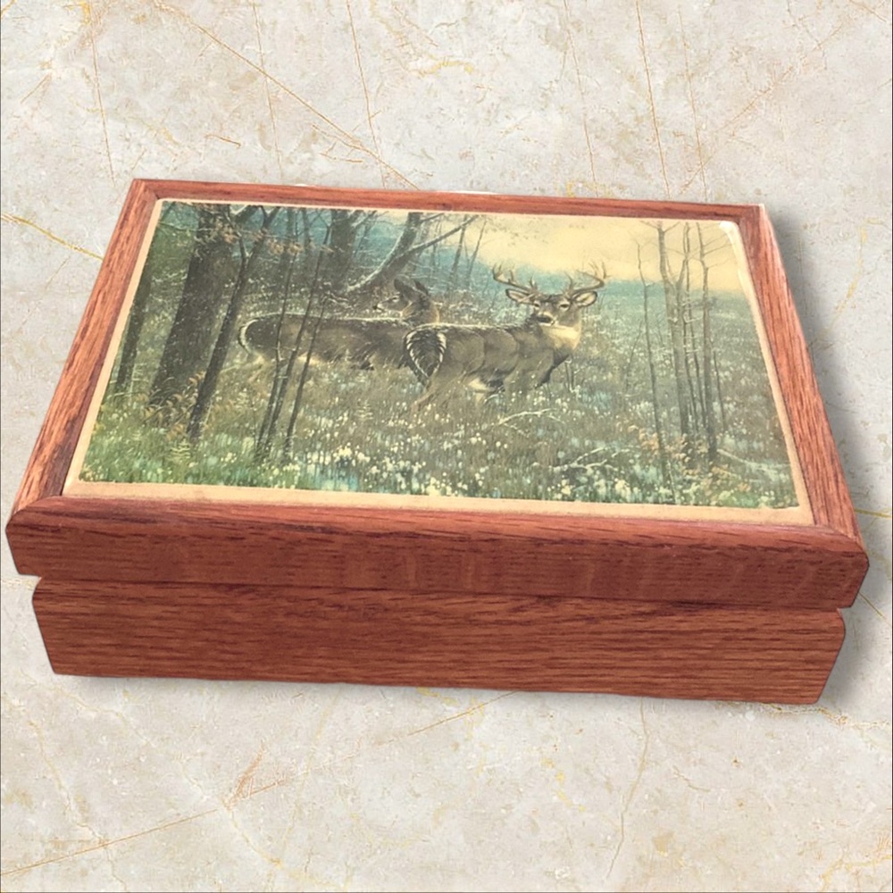 HADLEY HOUSE Vintage White-tailed Deer Oak Trinket Box with Velvet Lining.
